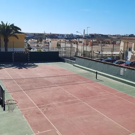 Cielo Azul Intenso Y Sol Radiante En Maspalomas