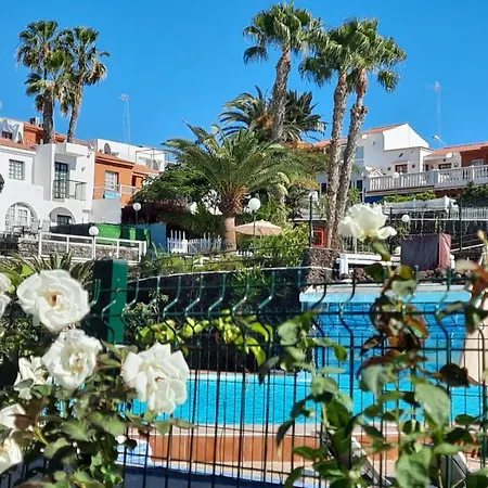 Cielo Azul Intenso Y Sol Radiante En Maspalomas San Bartolome de Tirajana (Gran Canaria)