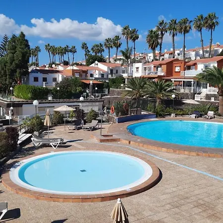 Cielo Azul Intenso Y Sol Radiante En Maspalomas * San Bartolomé